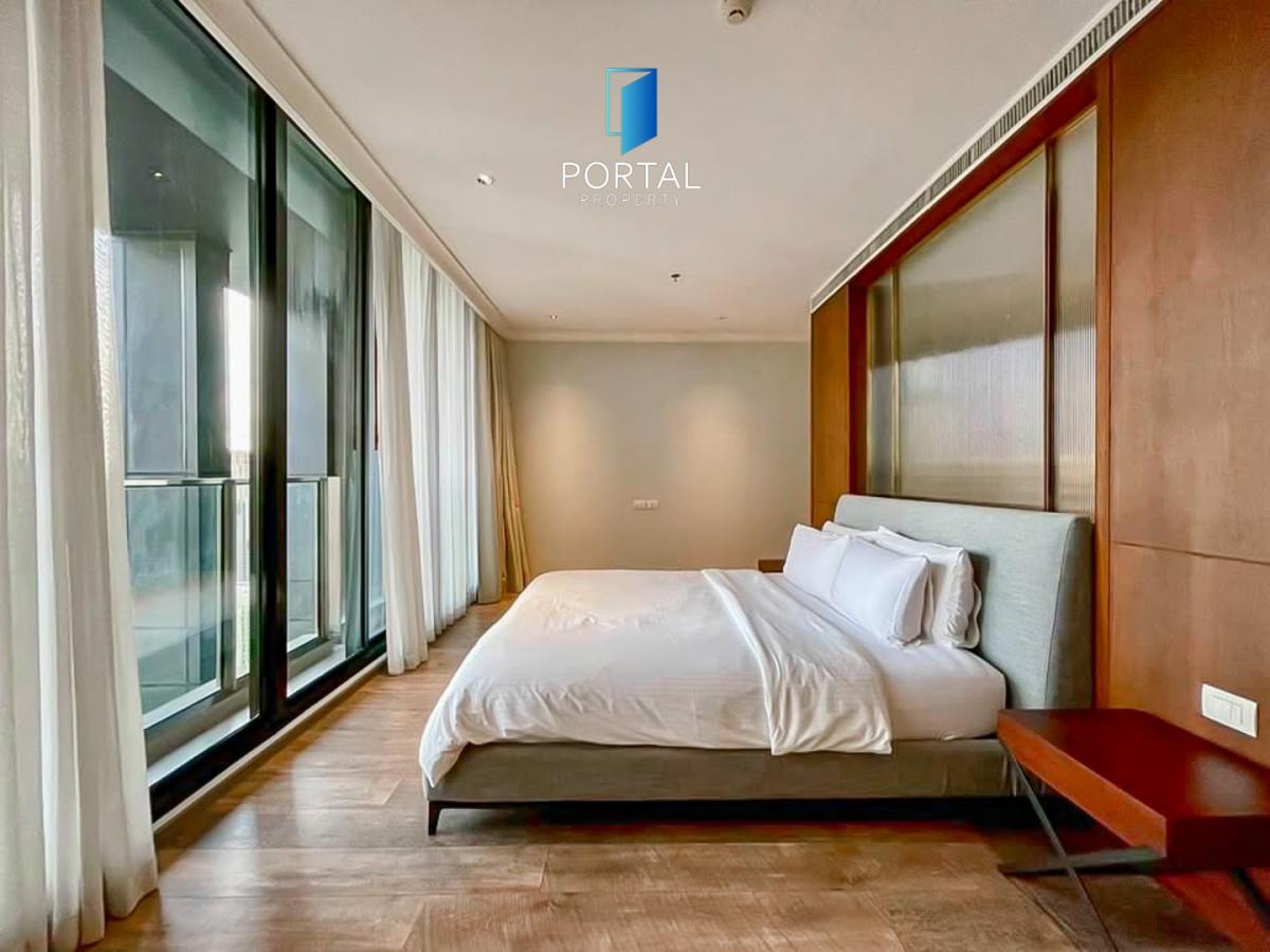 Noble Ploenchit, 3 bed condo in Wireless, Bangkok — photo 12