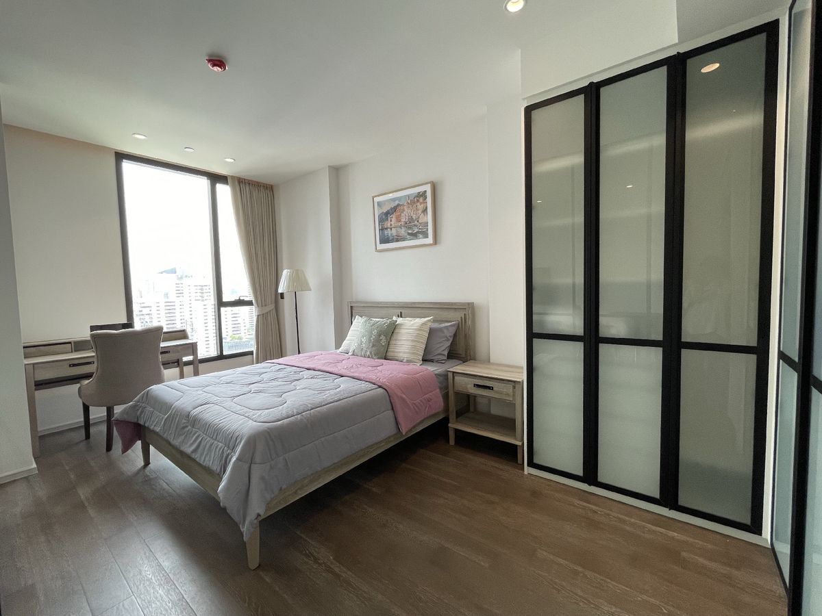 Muniq Sukhumvit 23, 1 bed condo in Sukhumvit, Bangkok — photo 4
