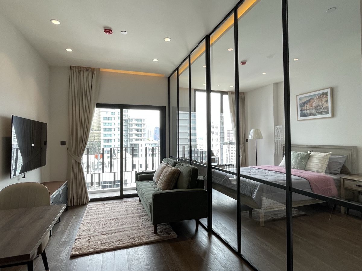 Muniq Sukhumvit 23, 1 bed condo in Sukhumvit, Bangkok — photo 2