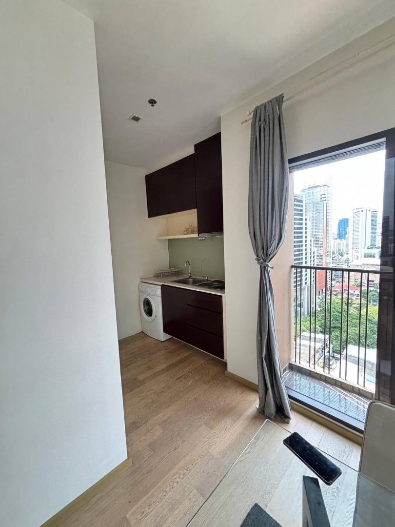 Noble Refine, 2 bed condo in Sukhumvit, Bangkok — photo 3