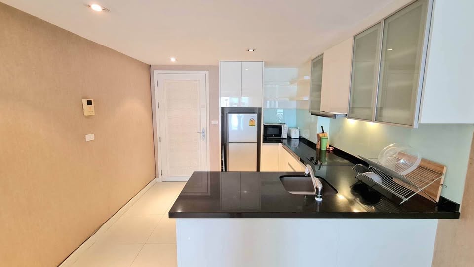Le Nice Ekkamai, 1 bed condo in Sukhumvit, Bangkok — photo 4