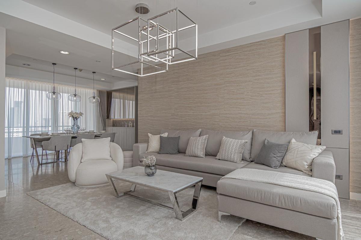 Hampton Thonglor 10