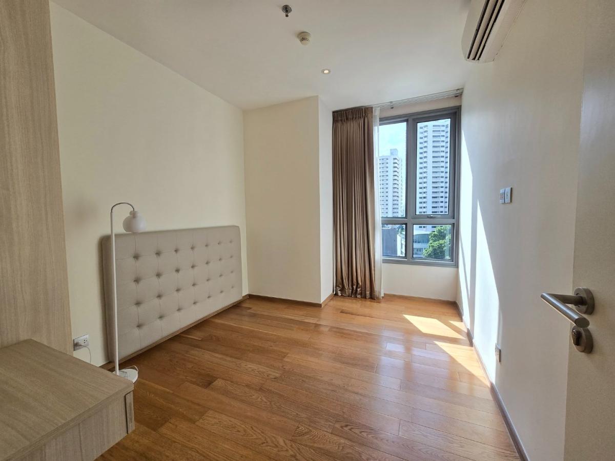 The Es Sukhumvit 43, 2 bed condo in Sukhumvit, Bangkok — photo 11