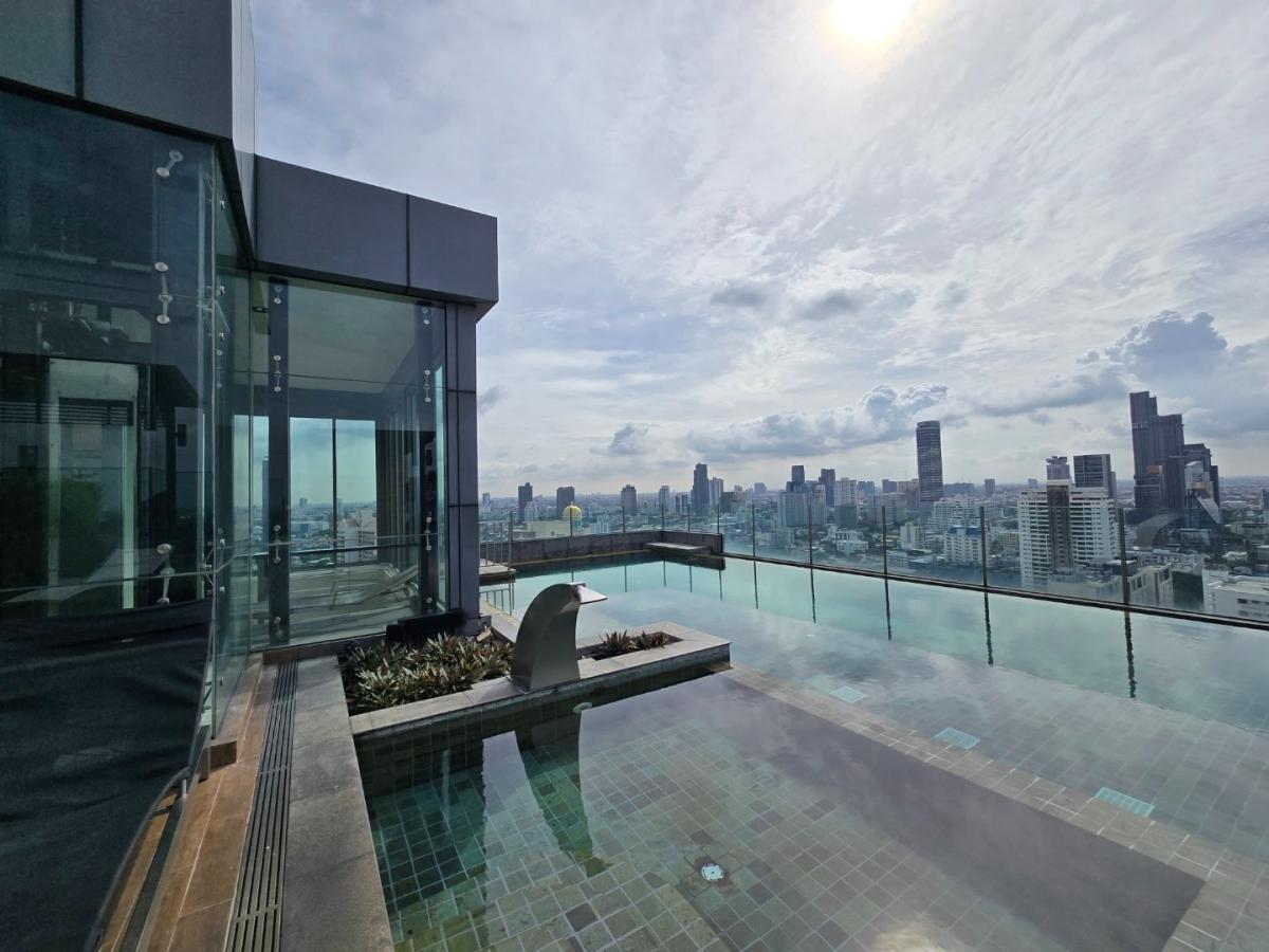 The Es Sukhumvit 43, 2 bed condo in Sukhumvit, Bangkok — photo 17