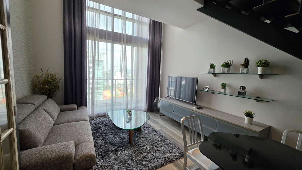 The Loft Ekkamai, 1 bed condo in Sukhumvit, Bangkok — photo 3
