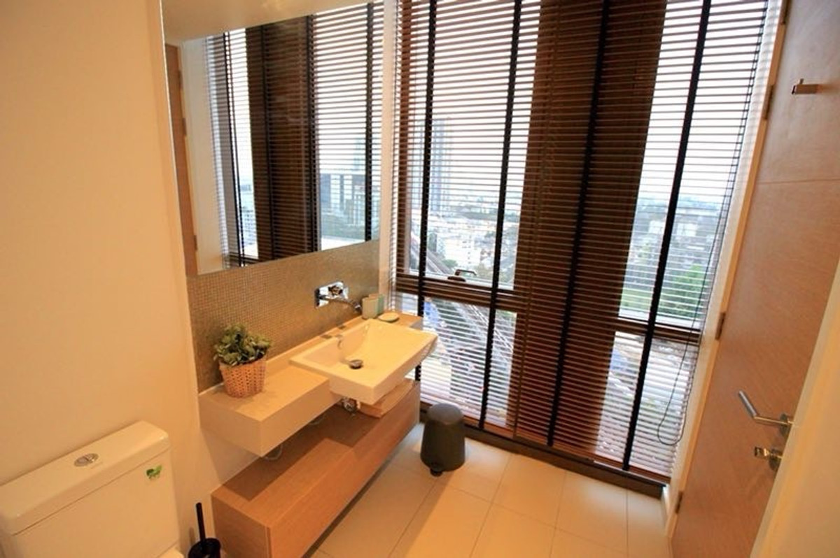The Loft Ekkamai, 2 bed condo in Sukhumvit, Bangkok — photo 9