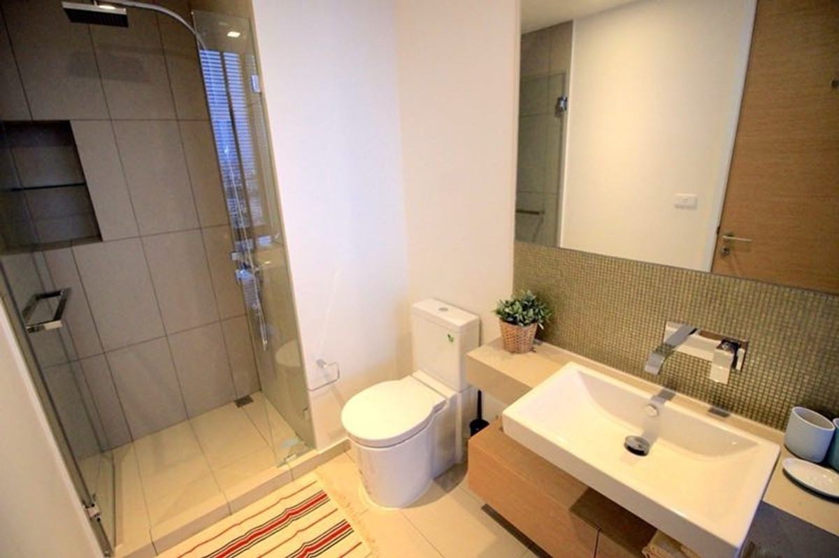 The Loft Ekkamai, 2 bed condo in Sukhumvit, Bangkok — photo 10