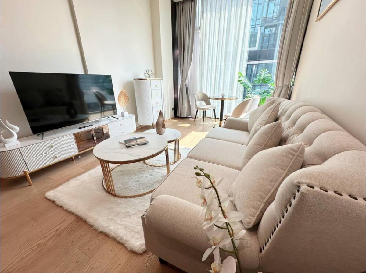 28 Chidlom, 1 bed condo in Wireless, Bangkok — photo 2