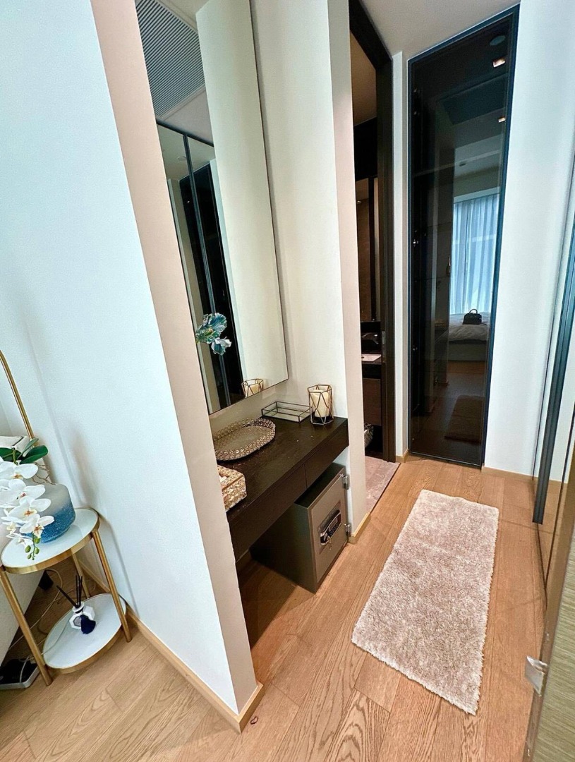28 Chidlom, 1 bed condo in Wireless, Bangkok — photo 5