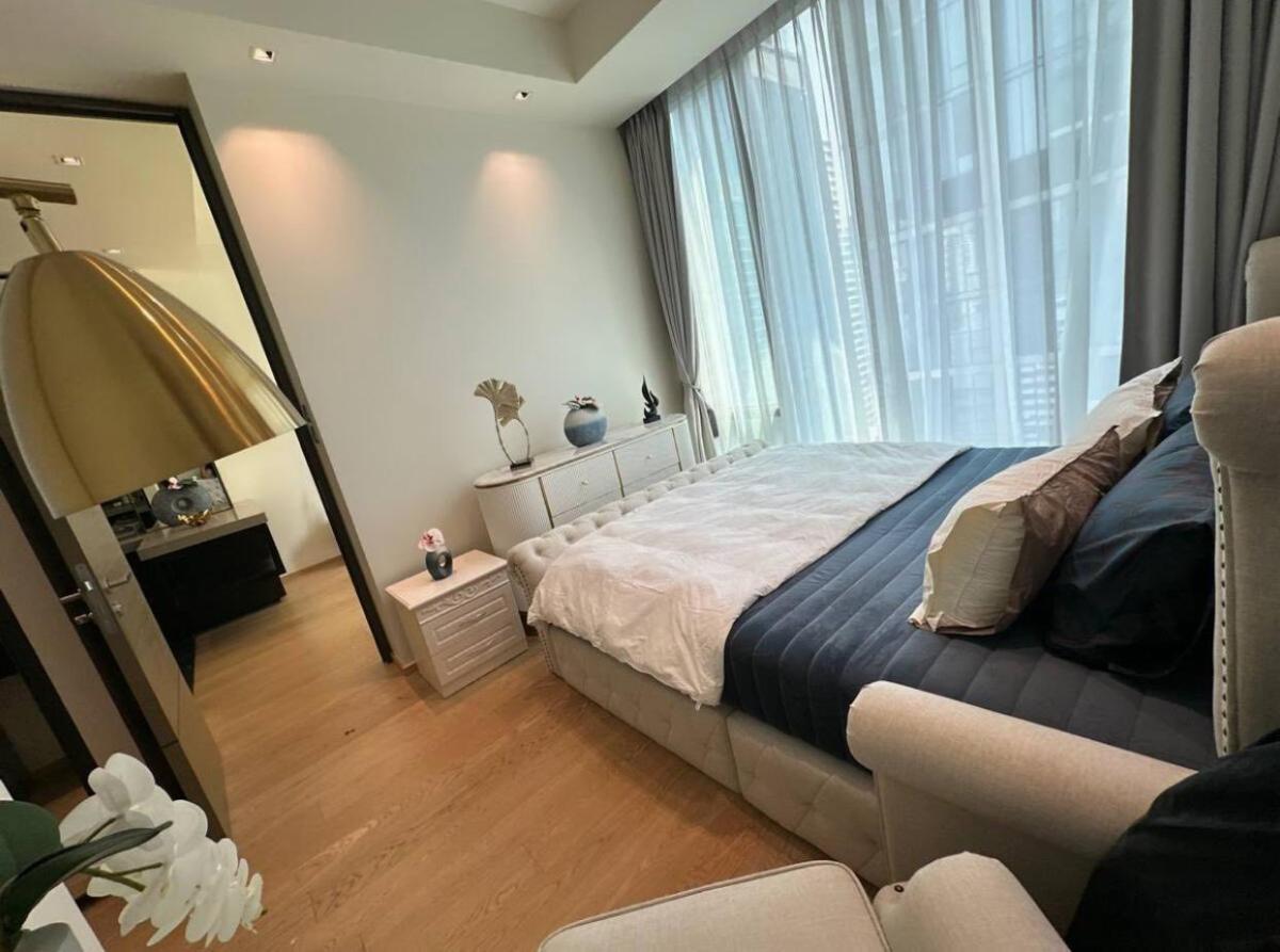 28 Chidlom, 1 bed condo in Wireless, Bangkok — photo 10