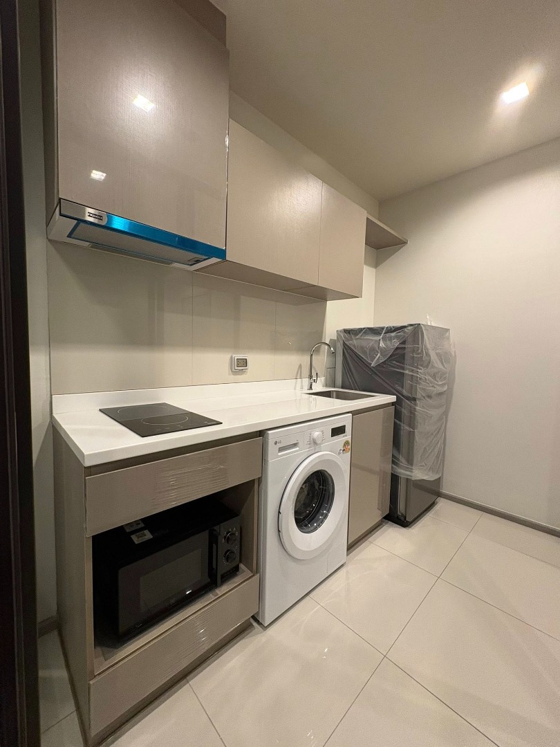 Life Sukhumvit 62, 2 bed condo in On Nut, Bangkok — photo 2
