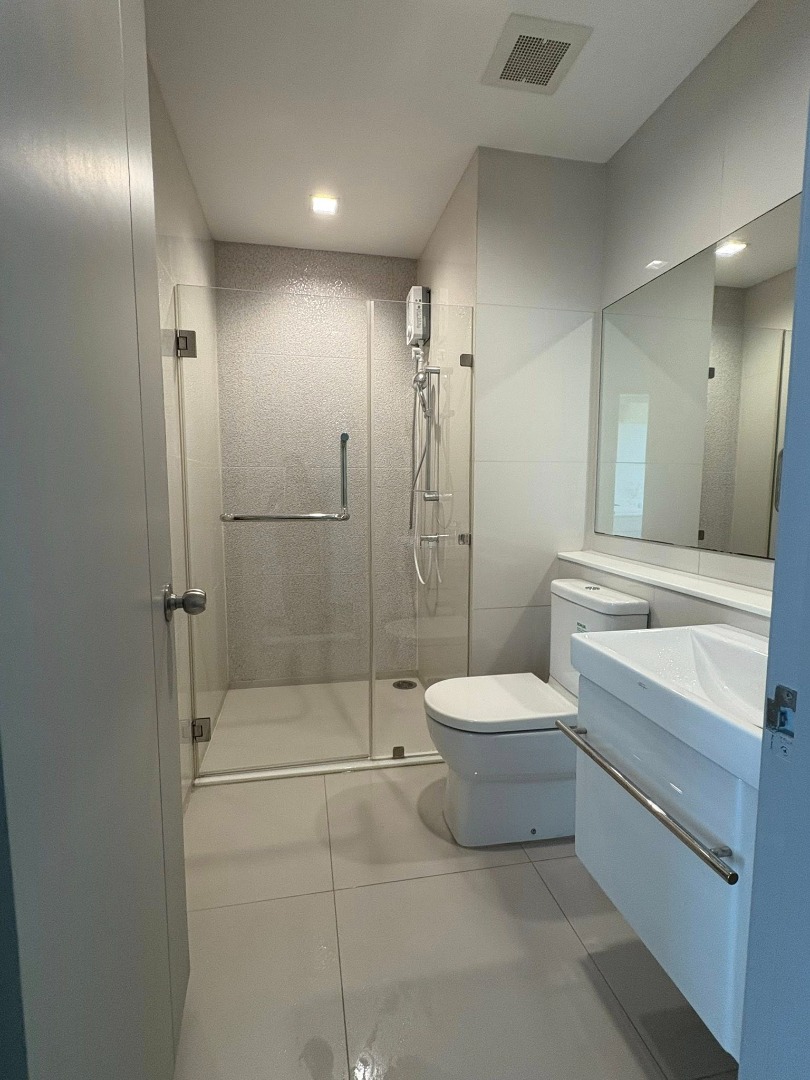 Life Sukhumvit 62, 2 bed condo in On Nut, Bangkok — photo 9