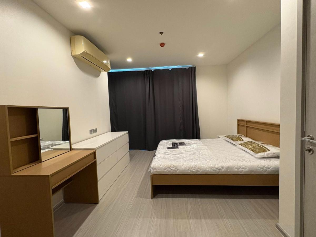 Life Sukhumvit 62, 2 bed condo in On Nut, Bangkok — photo 12