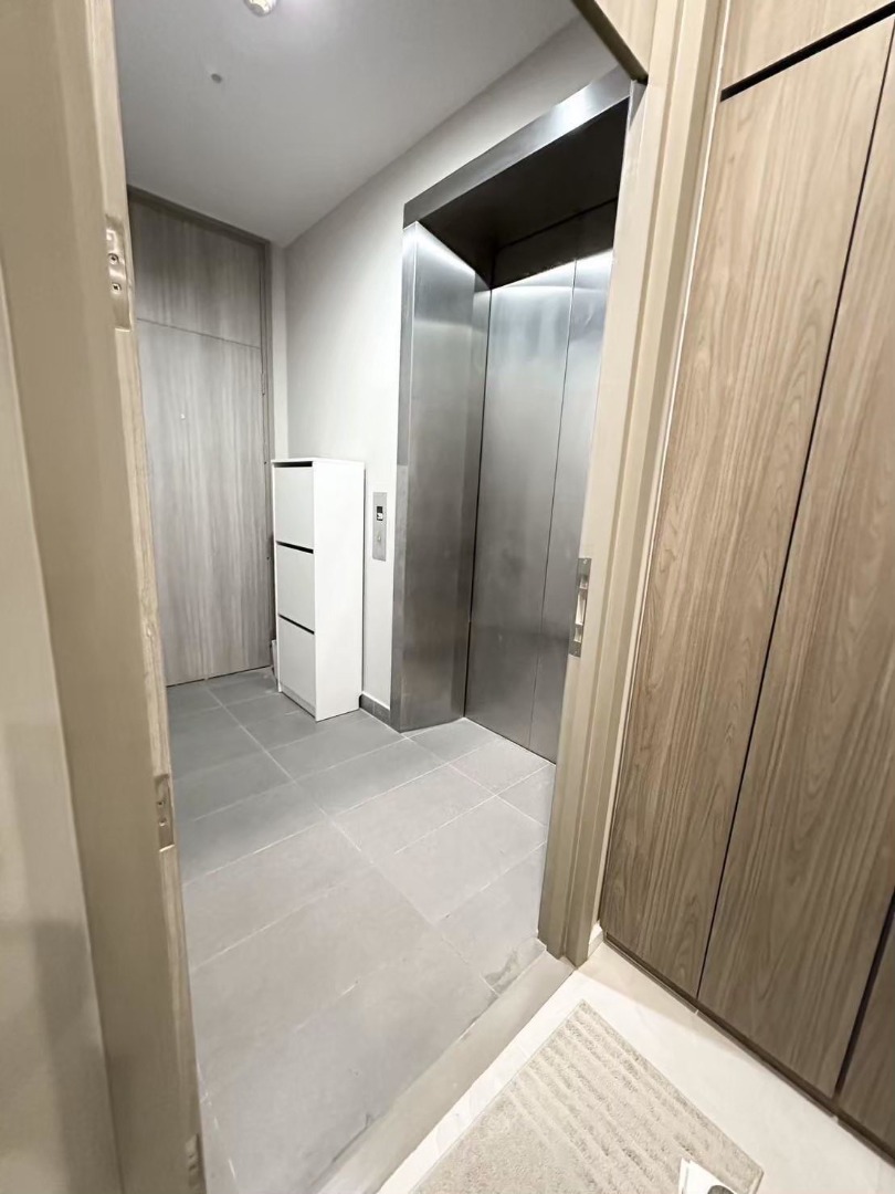 Noble Ploenchit, 1 bed condo in Wireless, Bangkok — photo 7