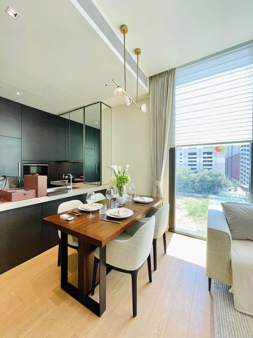 28 Chidlom, 2 bed condo in Wireless, Bangkok — photo 10