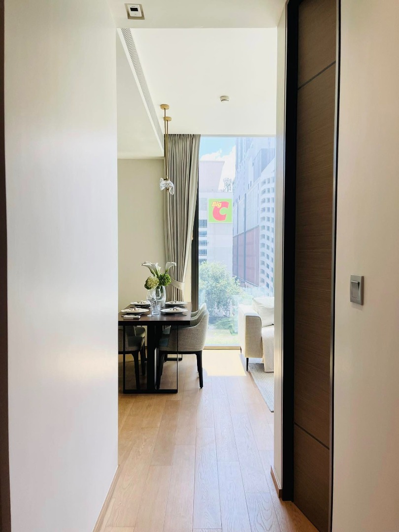 28 Chidlom, 2 bed condo in Wireless, Bangkok — photo 12