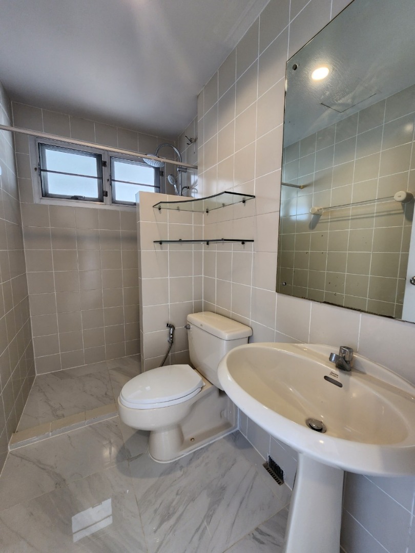 Saichol Mansion, 4 bed condo in Wongwian Yai, Bangkok — photo 9