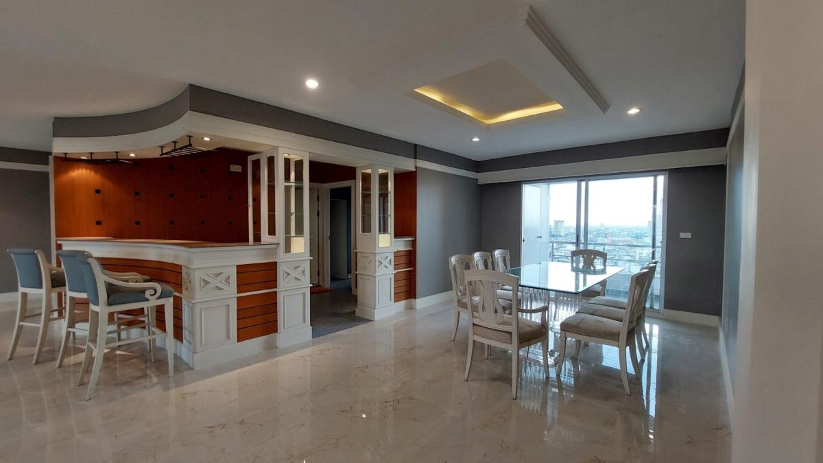 Saichol Mansion, 4 bed condo in Wongwian Yai, Bangkok — photo 2