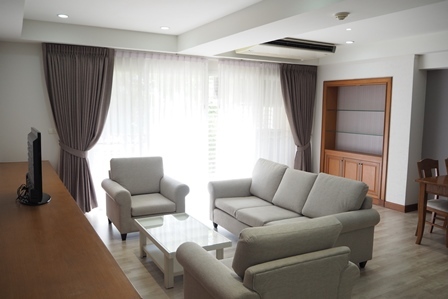 Nagara Mansion, 2 bed condo in Wireless, Bangkok — photo 2