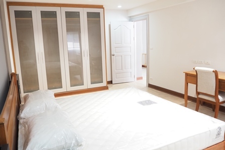 Nagara Mansion, 2 bed condo in Wireless, Bangkok — photo 6