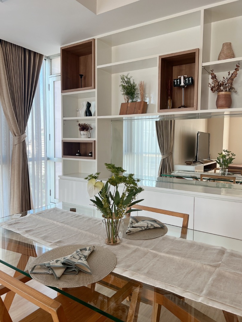 The Ratchadamri, 2 bed condo in Wireless, Bangkok — photo 2