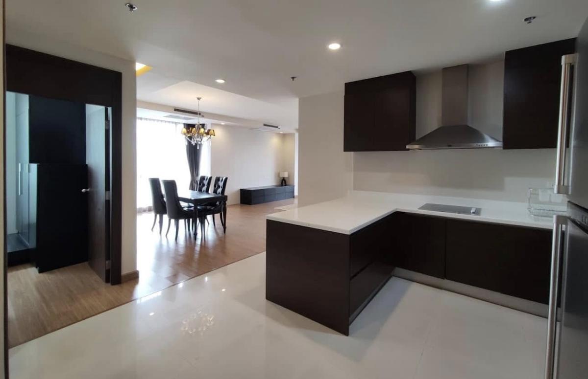 The Ratchadamri, 2 bed condo in Wireless, Bangkok — photo 4