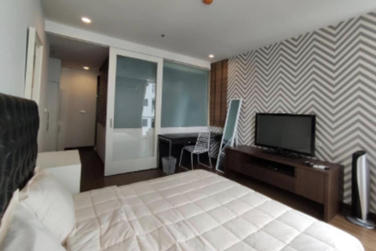 The Ratchadamri, 2 bed condo in Wireless, Bangkok — photo 9