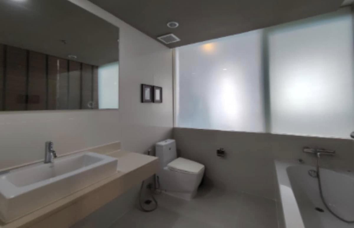 The Ratchadamri, 2 bed condo in Wireless, Bangkok — photo 10