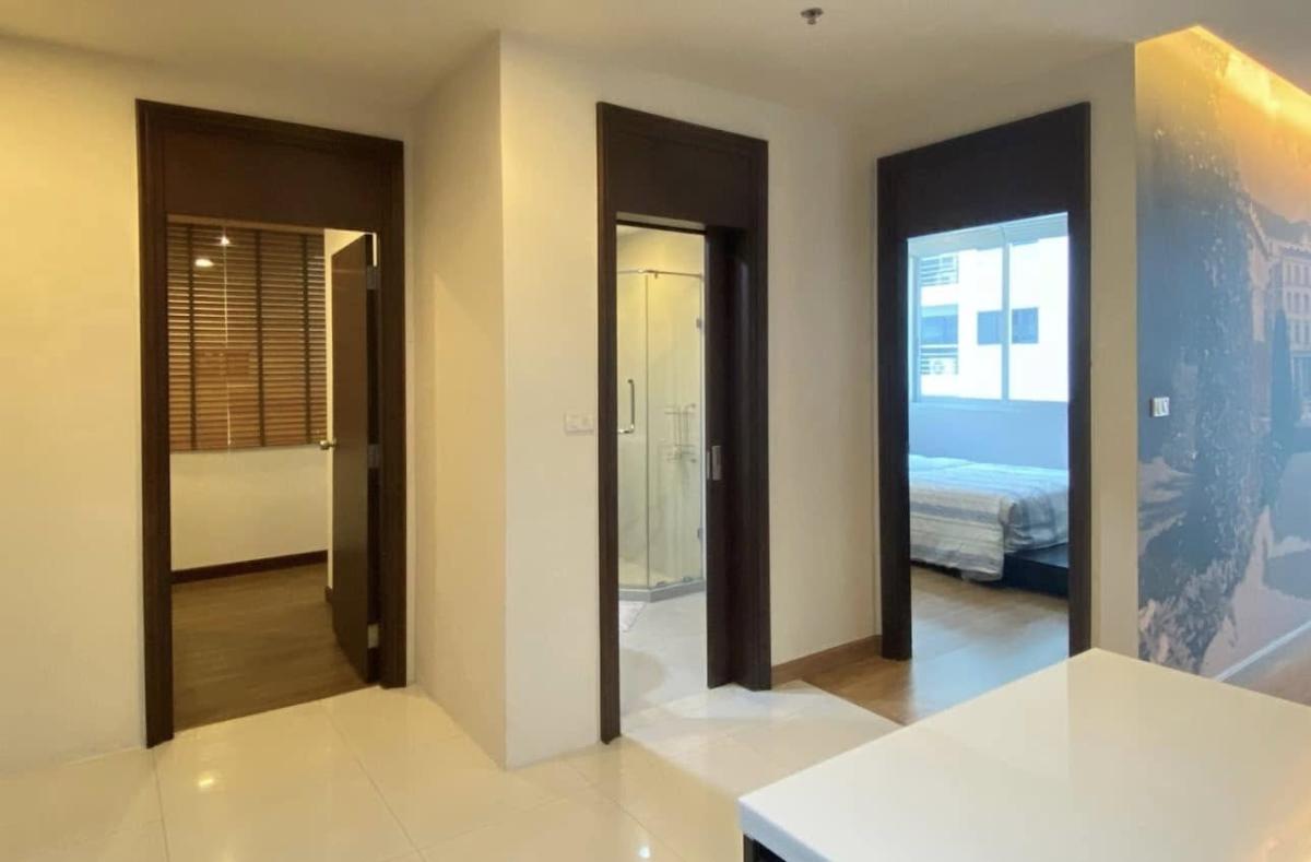 The Ratchadamri, 2 bed condo in Wireless, Bangkok — photo 12