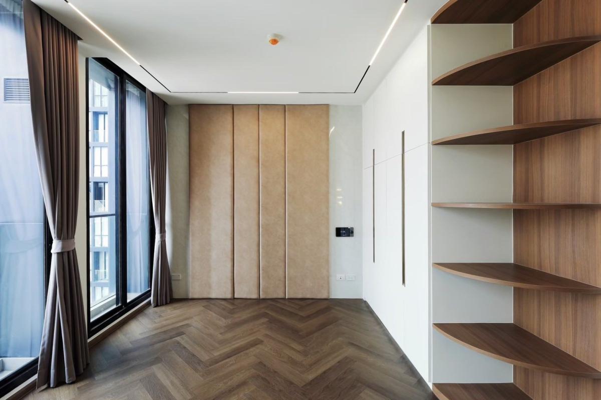 Noble Ploenchit, 1 bed condo in Wireless, Bangkok — photo 4
