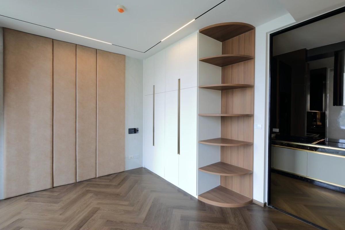 Noble Ploenchit, 1 bed condo in Wireless, Bangkok — photo 5