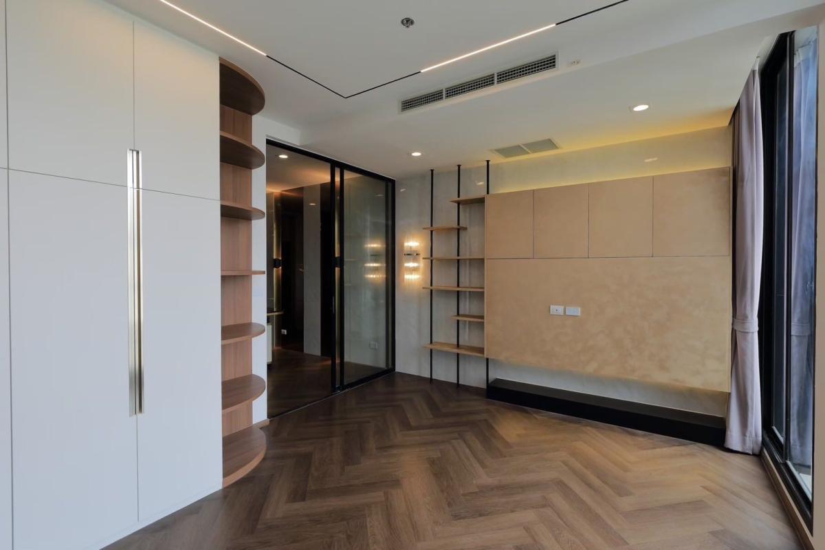 Noble Ploenchit, 1 bed condo in Wireless, Bangkok — photo 6