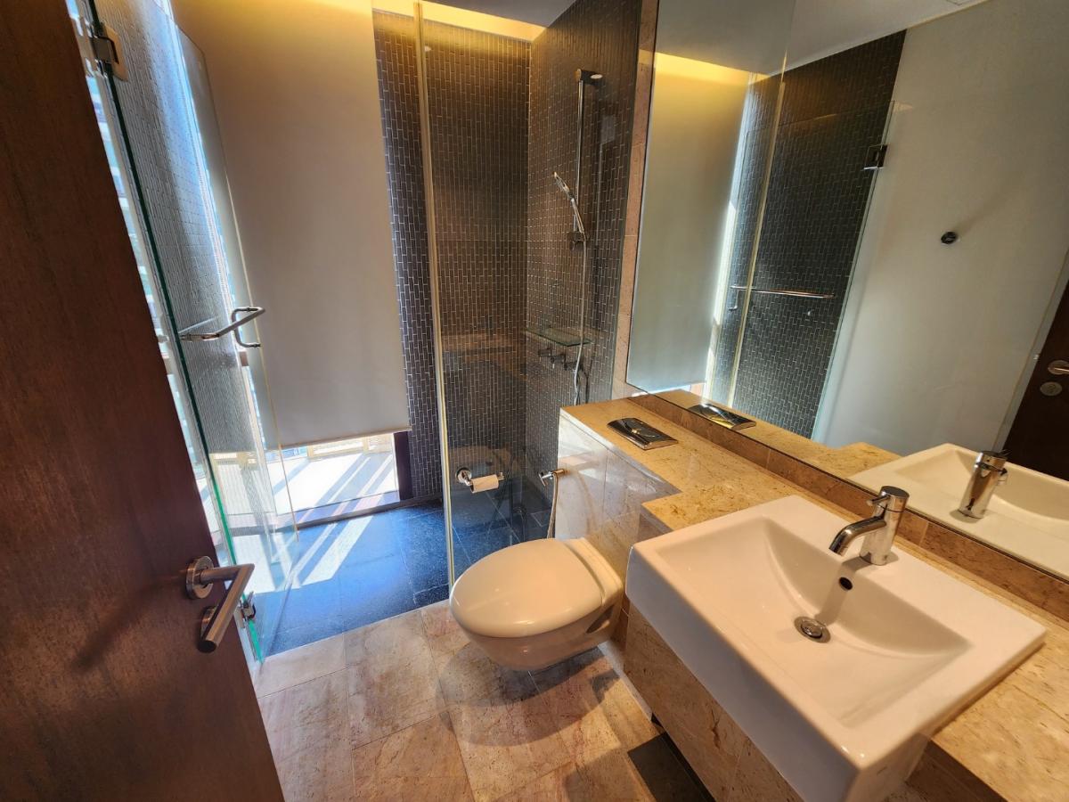 Hansa Ratchadamri, 2 bed condo in Wireless, Bangkok — photo 6