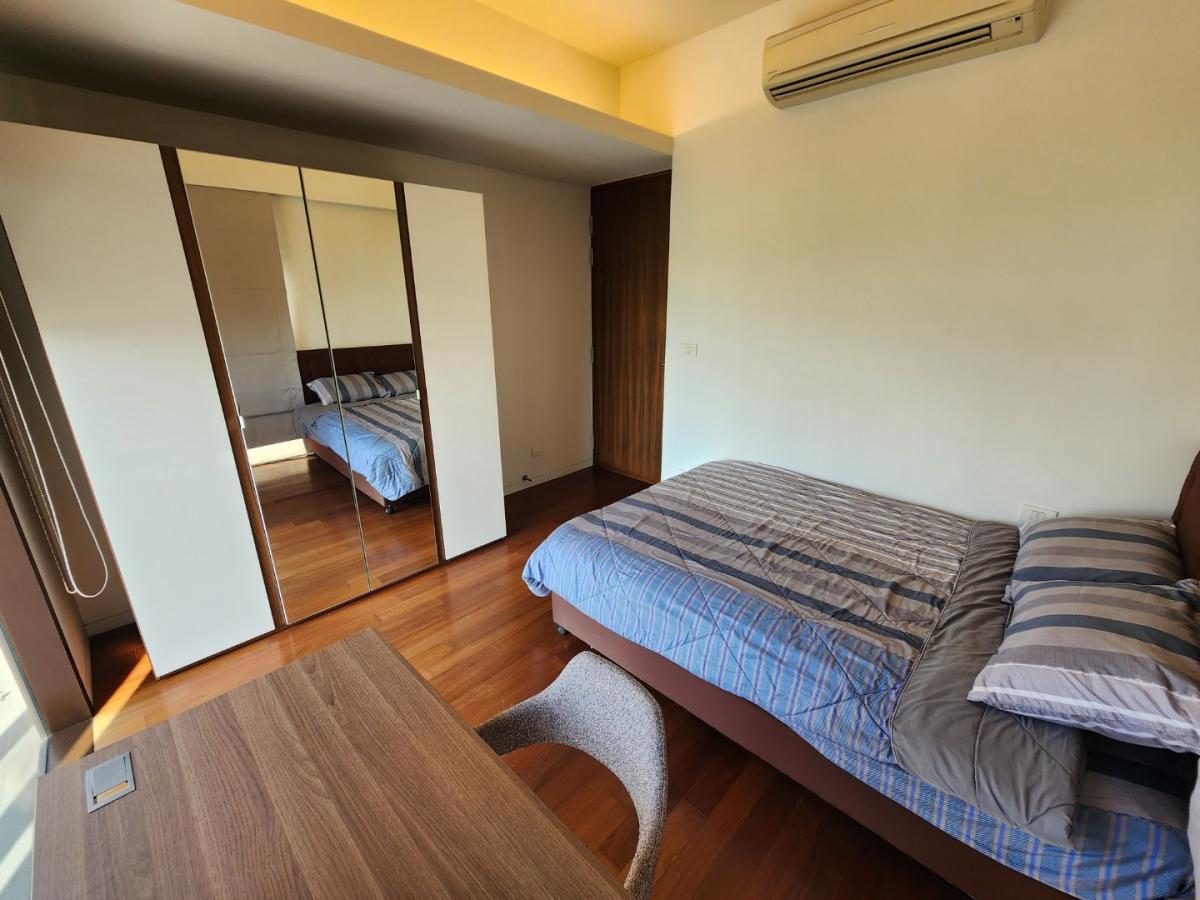 Hansa Ratchadamri, 2 bed condo in Wireless, Bangkok — photo 8