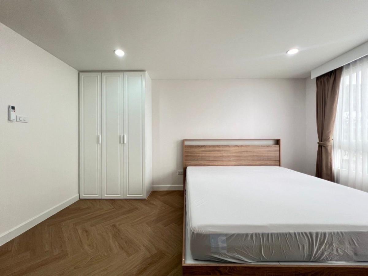 Baan Siri Sathorn Suanplu, 2 bed condo in Sathon, Bangkok — photo 12