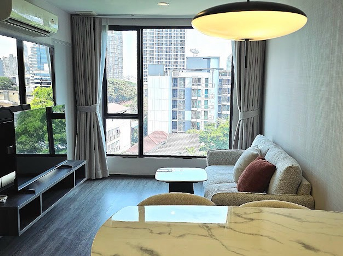 Ideo Mobi Sukhumvit 40, 2 bed condo in Sukhumvit, Bangkok — photo 2