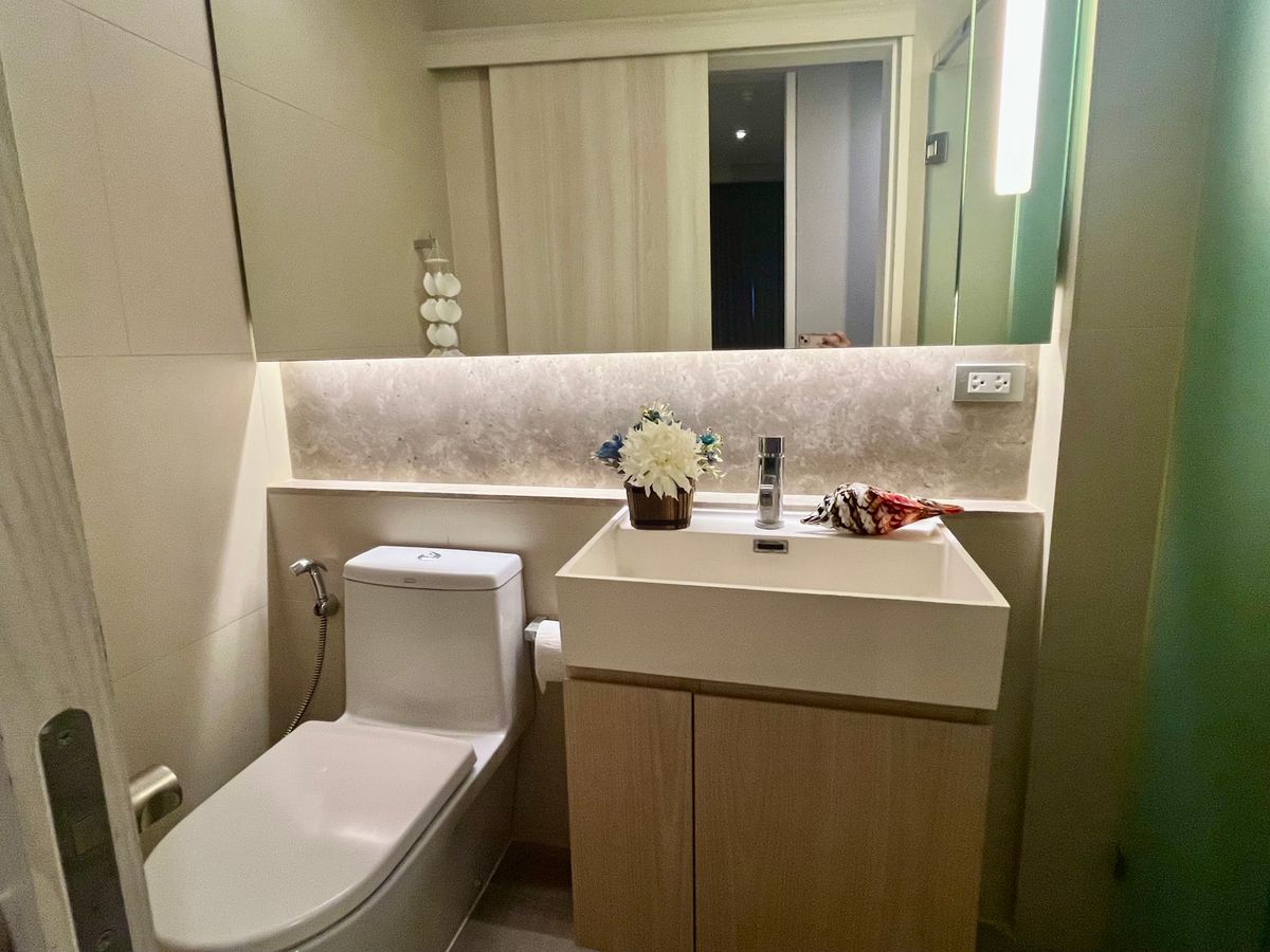 The Lumpini 24, 2 bed condo in Sukhumvit, Bangkok — photo 8