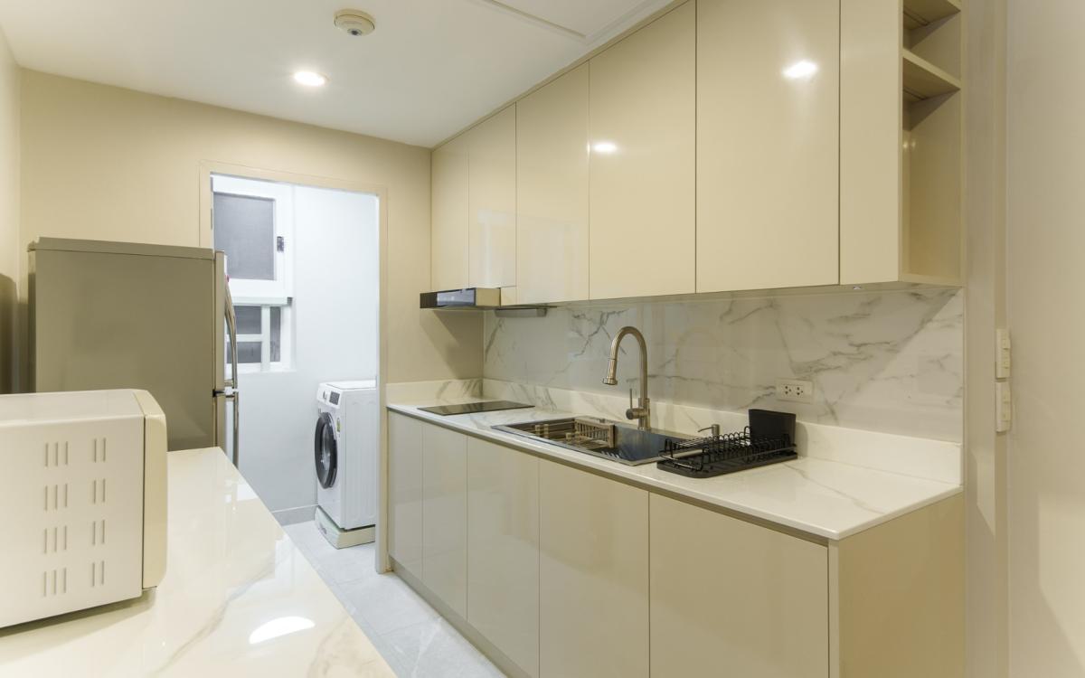 Baan Siri Sukhumvit Soi 10, 2 bed condo in Nana North, Bangkok — photo 4