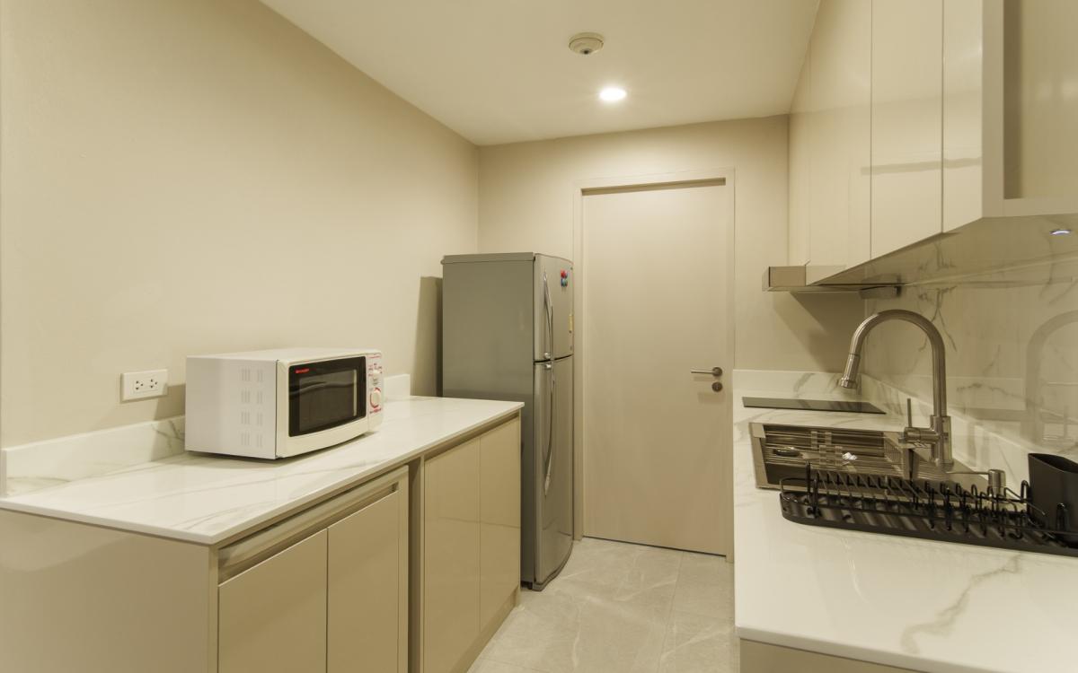 Baan Siri Sukhumvit Soi 10, 2 bed condo in Nana North, Bangkok — photo 5
