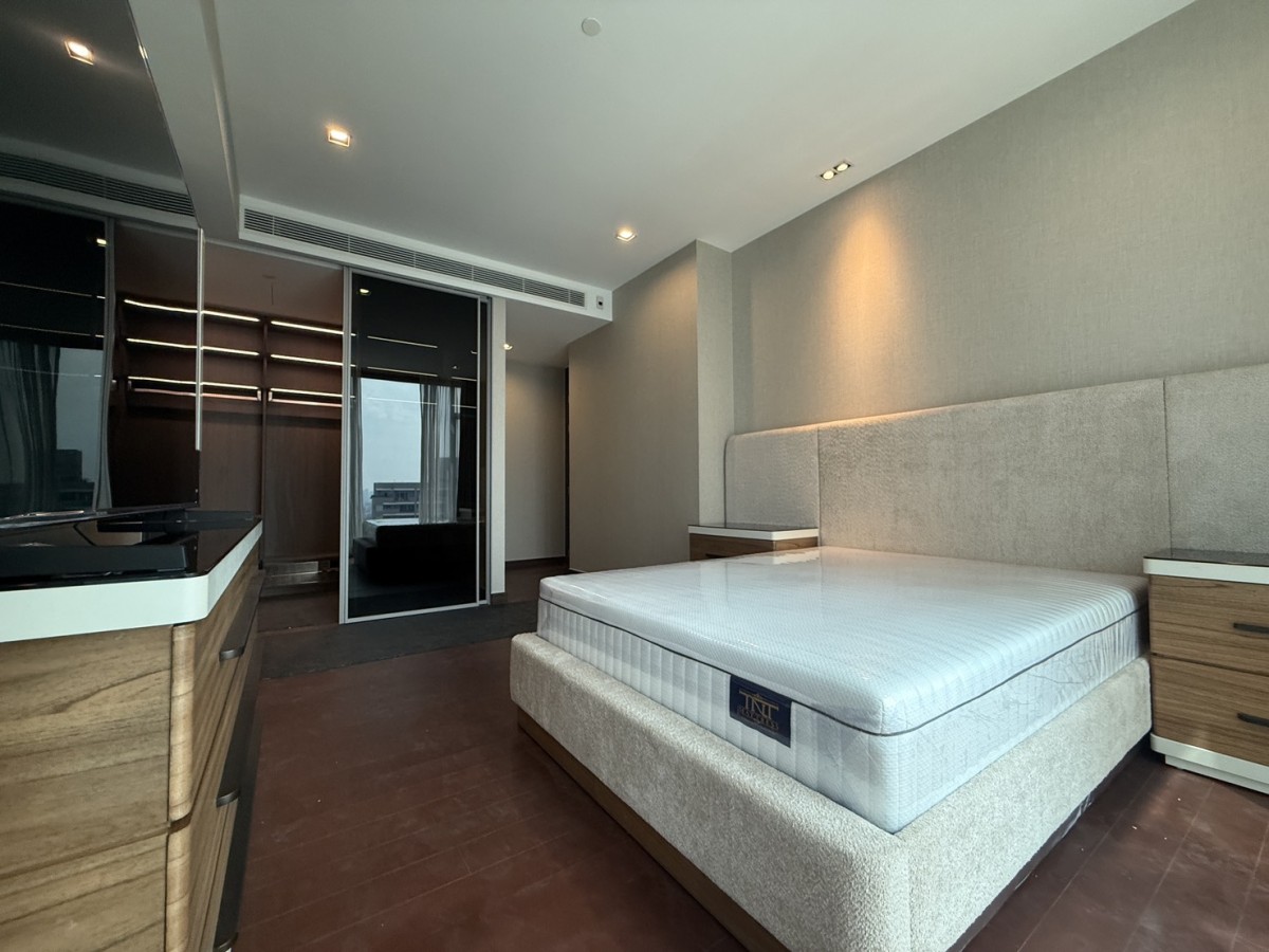 Q1 Sukhumvit, 2 bed condo in Nana North, Bangkok — photo 11