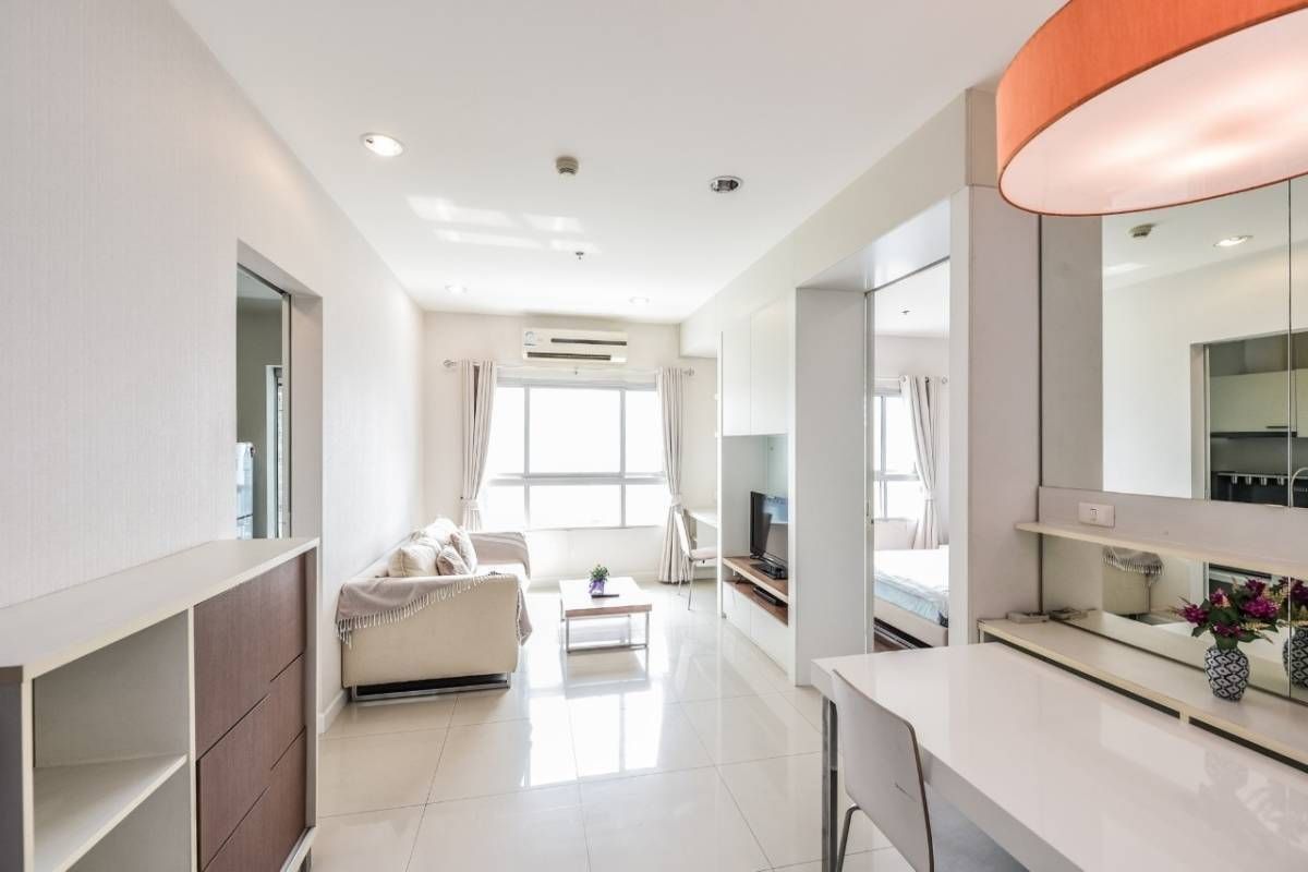 Q House Sathorn, 1 bed condo in Wongwian Yai, Bangkok — photo 3