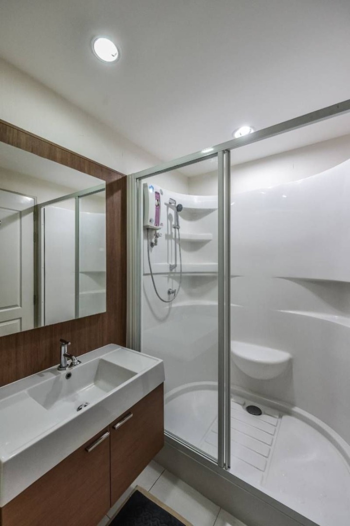 Q House Sathorn, 1 bed condo in Wongwian Yai, Bangkok — photo 5