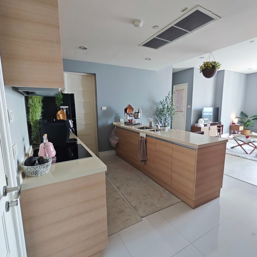 Augustin Sukhumvit 22, 2 bed condo in Sukhumvit, Bangkok — photo 4