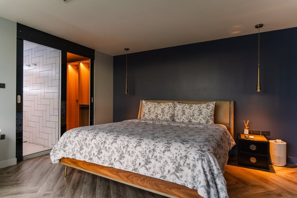 Sukhumvit Suite, 2 bed condo in Nana North, Bangkok — photo 15