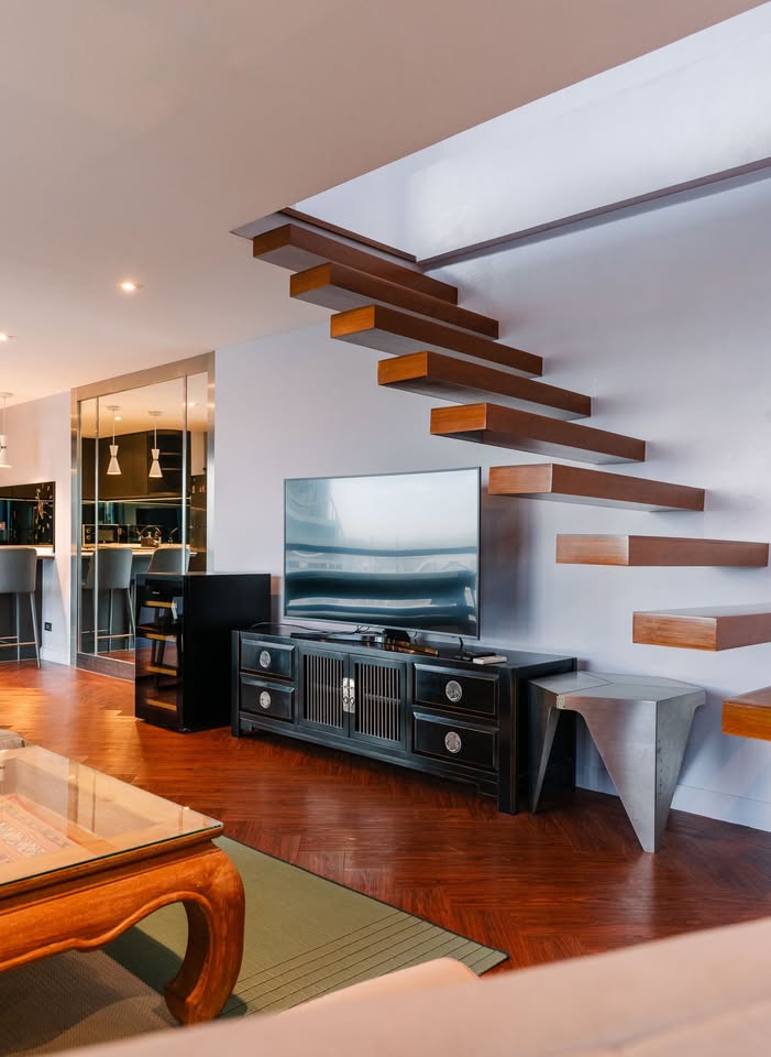 Sukhumvit Suite, 2 bed condo in Nana North, Bangkok — photo 3
