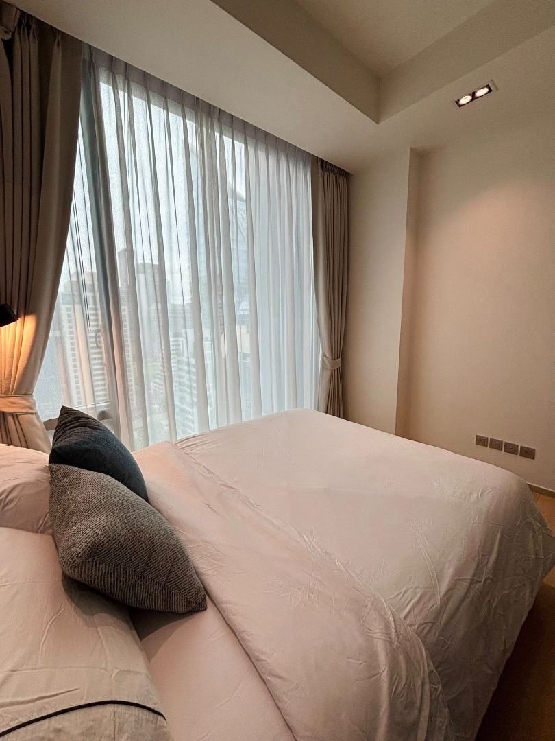 28 Chidlom, 2 bed condo in Wireless, Bangkok — photo 21