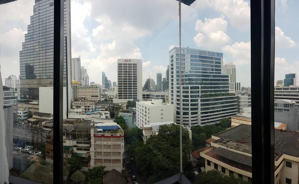 M Silom — photo 9