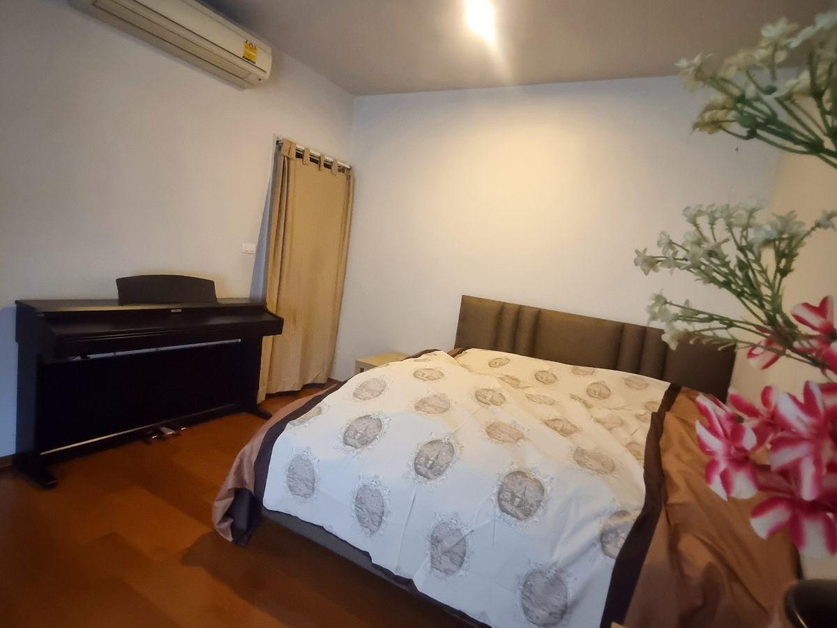 Hive Taksin — photo 15