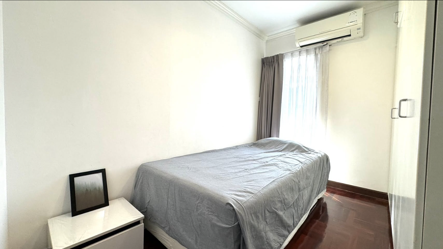 Richmond Palace, 3 bed condo in Sukhumvit, Bangkok — photo 7