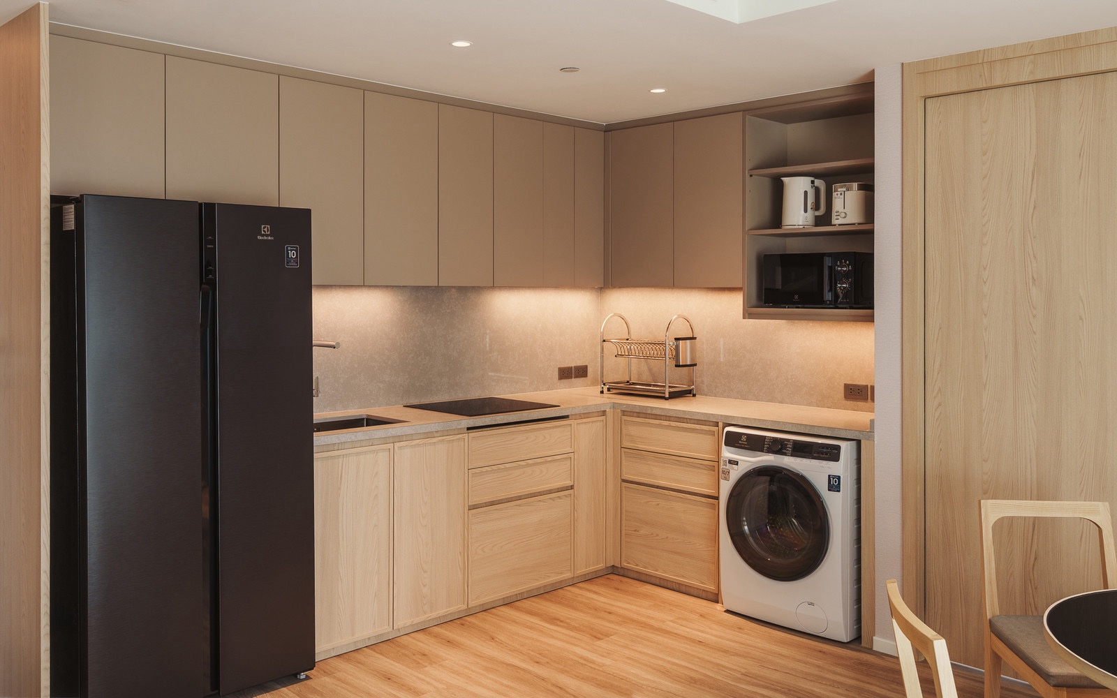 Target Estate Residences Langsuan, 2 bed condo in Phloen Chit, Bangkok — photo 4